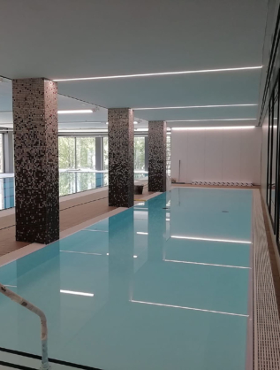 vista de techo tensado con acabado antibacterias y antimoho en Usurbil.