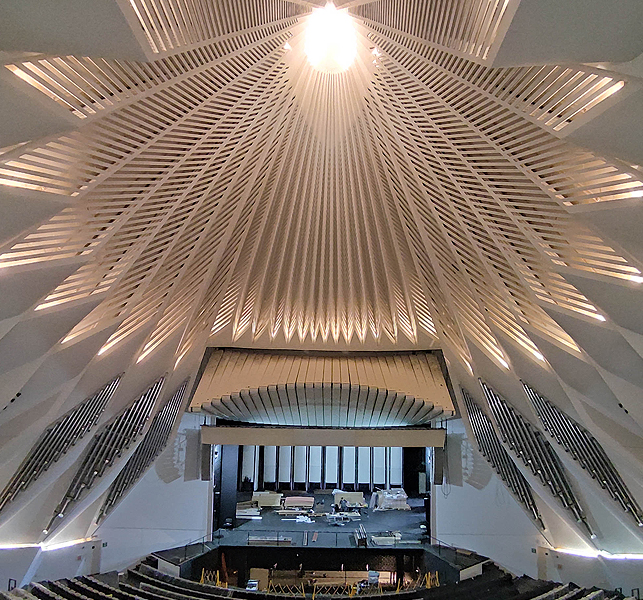 Sabaitek_TenerifeAuditorio-recubrimiento-grandes-techos