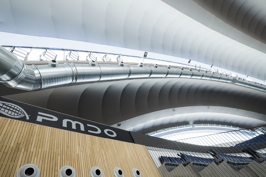 Detalle del techo tensado del Palacio de Deportes de Oviedo