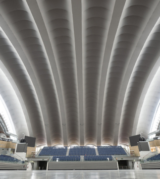 Vista general del techo tensado del Palacio de Deportes de Oviedo