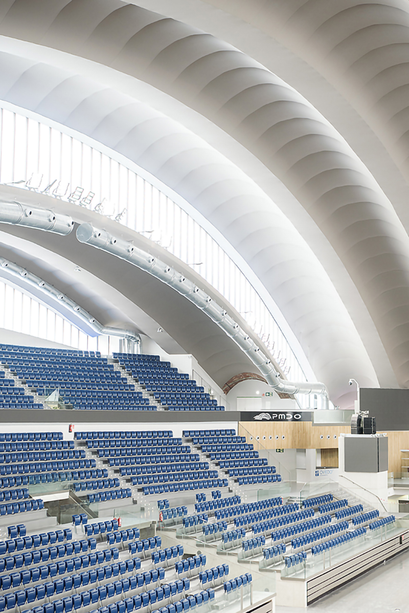 Vista general del techo tensado del Palacio de Deportes de Oviedo