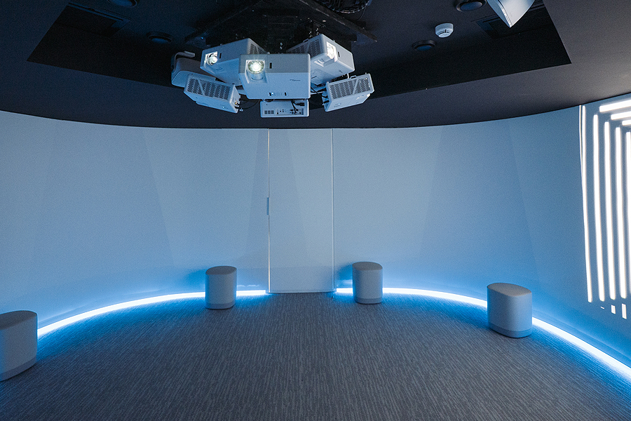 pared tensada para sala circular proyectable 360º